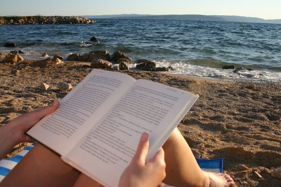 7 libros de bolsillo para leer mientras viajas